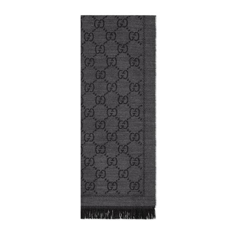 gucci pattern knit scarf